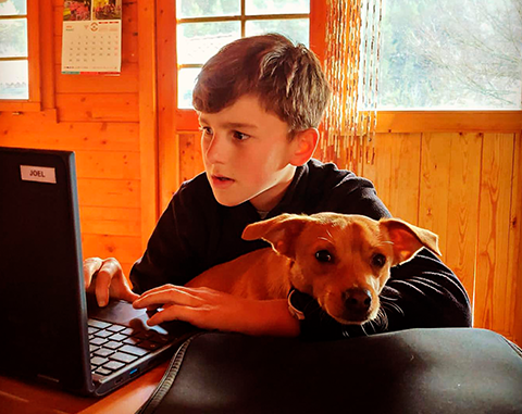 El nostre Amic Xic Ajudant amb els Deures